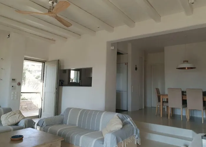 Gaia * Sarakiniko (Paros)