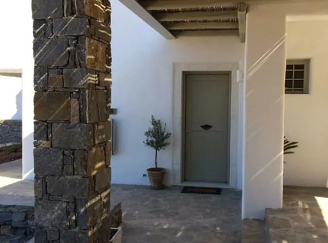 Вилла Gaia Sarakiniko (Paros)